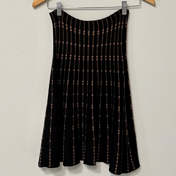 NWOT Short Sweater-Knit A-line Skirt, Dark Academia Knee Max Studio, Size M - Picture 6 of 9